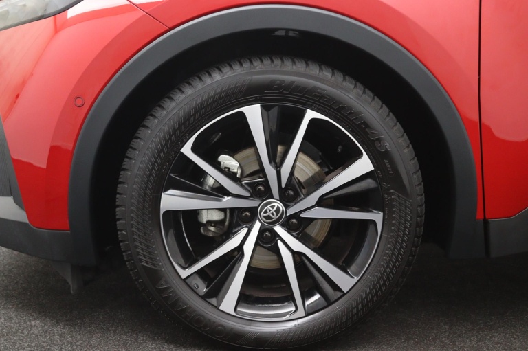 Toyota C-HR - 1.8 Hybrid 140 First Edition 35
