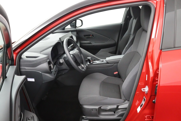 Toyota C-HR - 1.8 Hybrid 140 First Edition 9