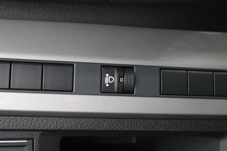 Toyota Proace Worker Electric - 75KW Navigator met bank 24