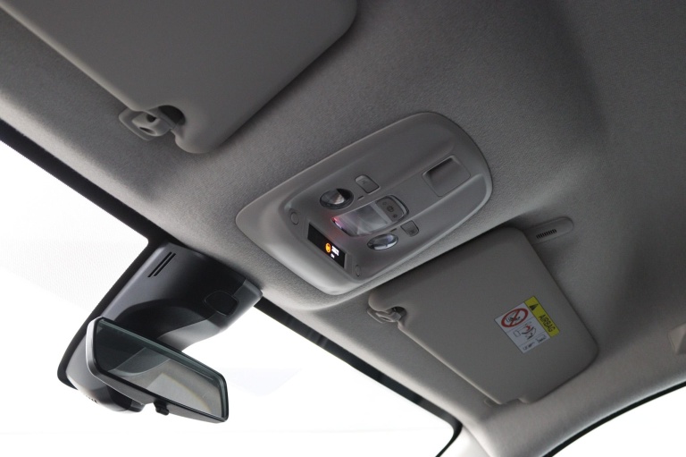 Toyota Proace Worker Electric - 75KW Navigator met bank 27