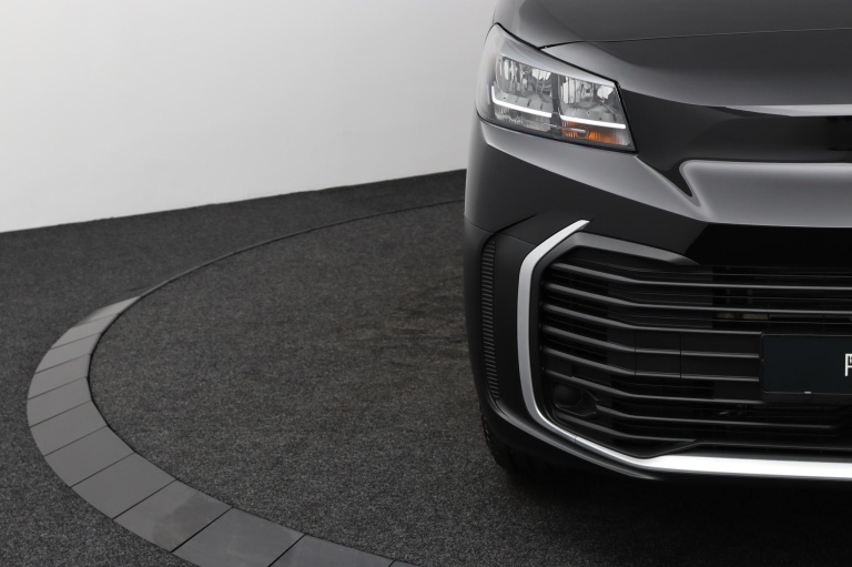 Toyota Proace Worker Electric - 75KW Navigator met bank 35