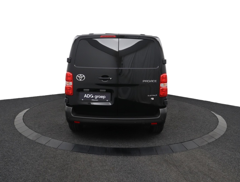Toyota Proace Worker Electric - 75KW Navigator met bank 42