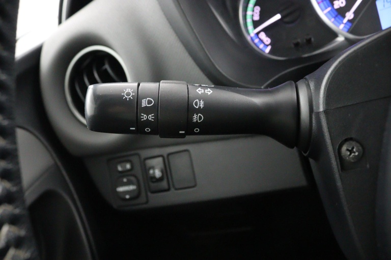Toyota Yaris - 1.5 Hybrid Lease 21