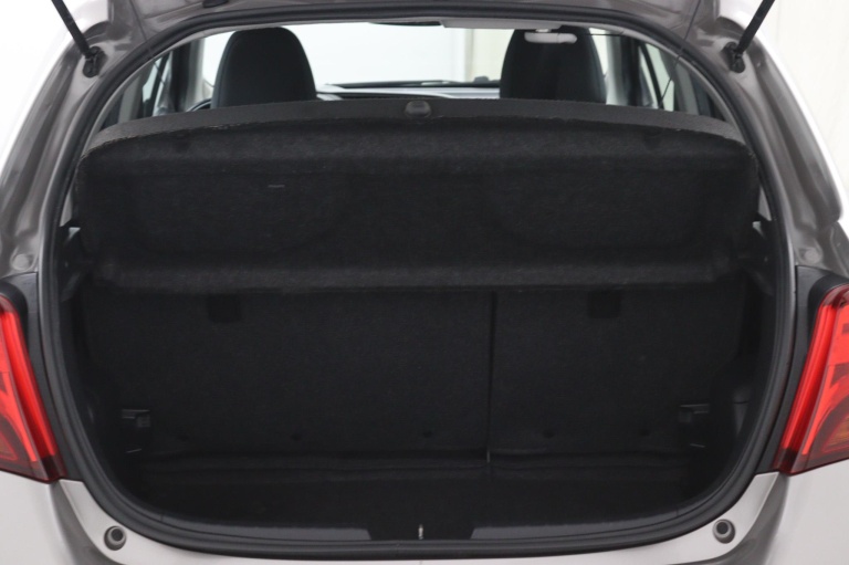 Toyota Yaris - 1.5 Hybrid Lease 29