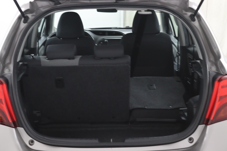 Toyota Yaris - 1.5 Hybrid Lease 31