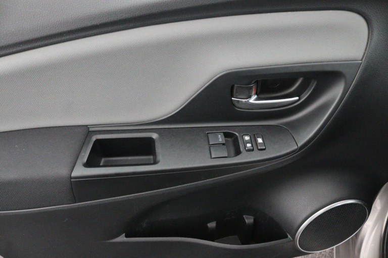 Toyota Yaris - 1.5 Hybrid Lease 33