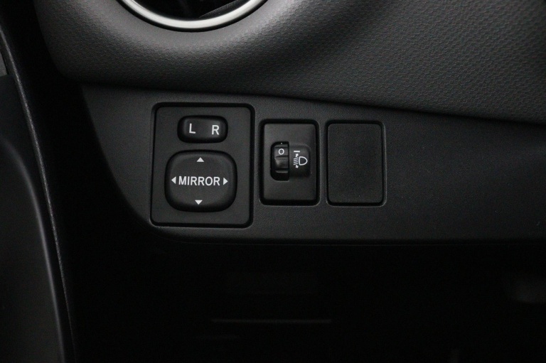 Toyota Yaris - 1.5 Hybrid Lease 34