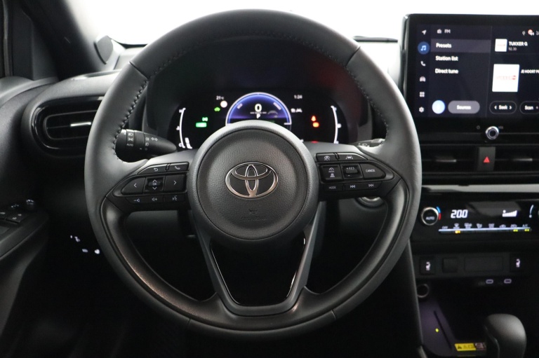 Toyota Yaris Cross - 1.5 Hybrid 115 Dynamic 16