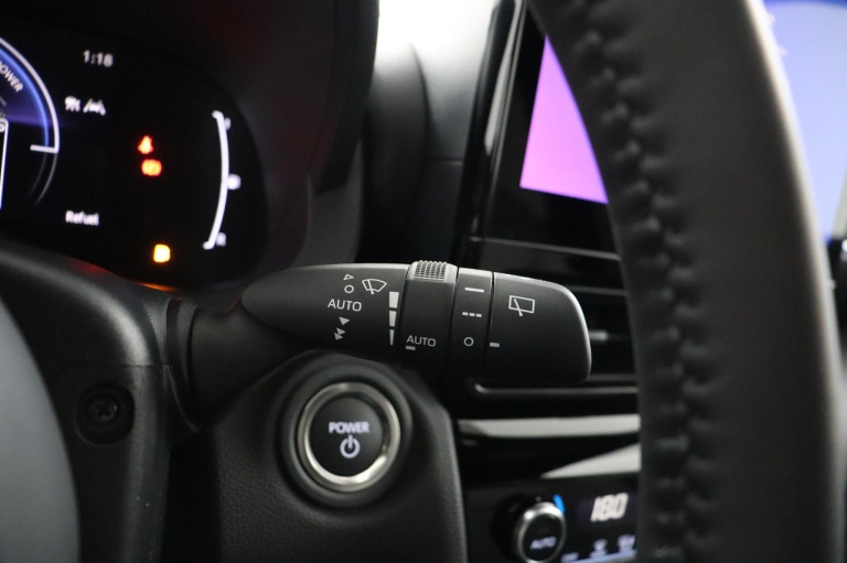 Toyota Yaris Cross - 1.5 Hybrid 115 Dynamic 18