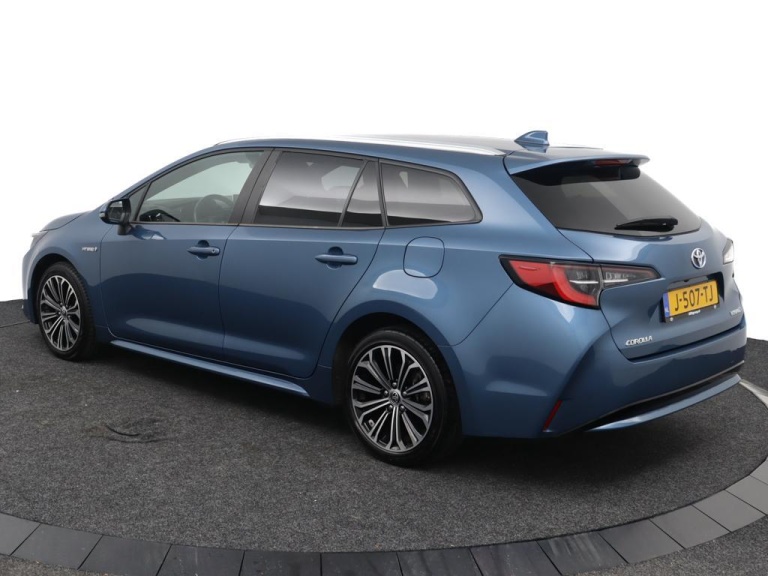 Toyota Corolla Touring Sports - 1.8 Hybrid Dynamic 12