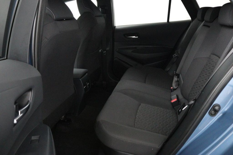 Toyota Corolla Touring Sports - 1.8 Hybrid Dynamic 18