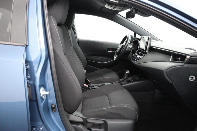Toyota Corolla Touring Sports - 1.8 Hybrid Dynamic 22