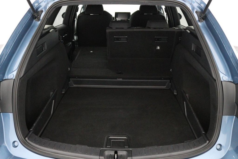 Toyota Corolla Touring Sports - 1.8 Hybrid Dynamic 24