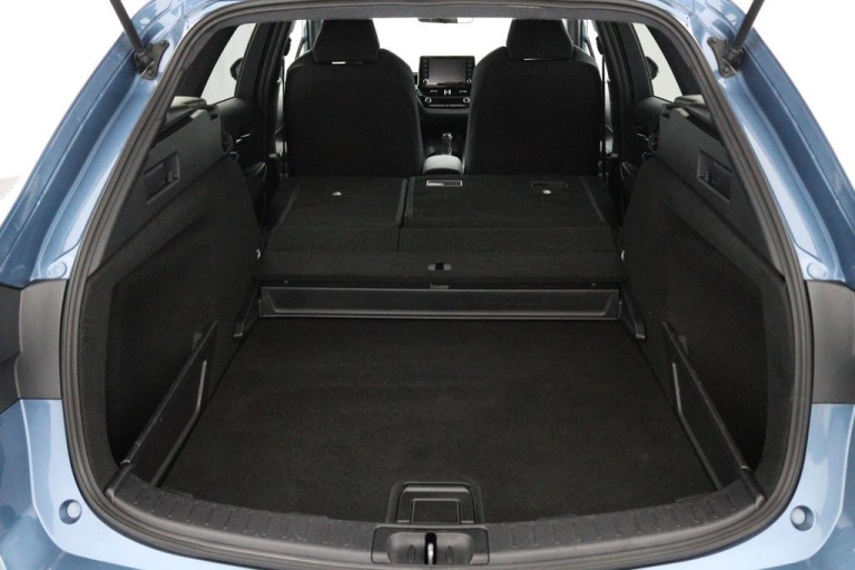 Toyota Corolla Touring Sports - 1.8 Hybrid Dynamic 25
