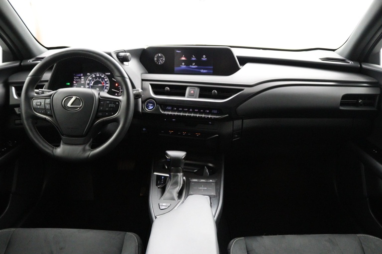 Lexus UX - 250h Business Line 4