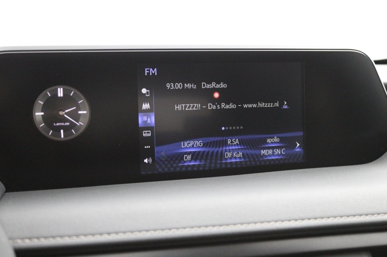 Lexus UX - 250h Business Line 8
