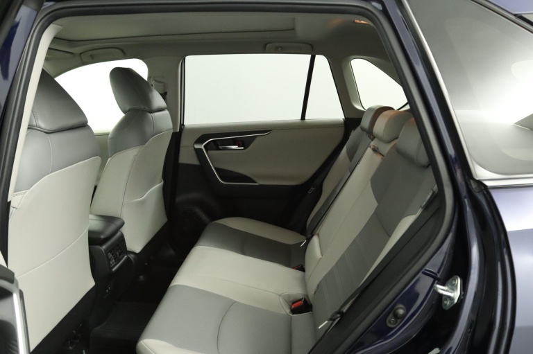 Toyota RAV4 - 2.5 Hybrid AWD Executive 18