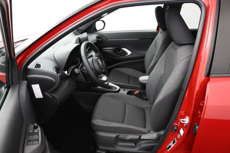 Toyota Yaris Cross - 1.5 VVT-I Dynamic 1300 kg trekgewicht 17