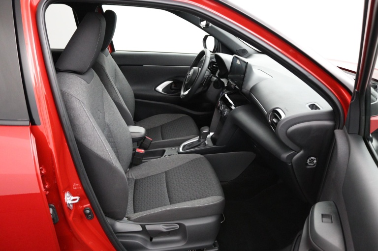 Toyota Yaris Cross - 1.5 VVT-I Dynamic 1300 kg trekgewicht 22