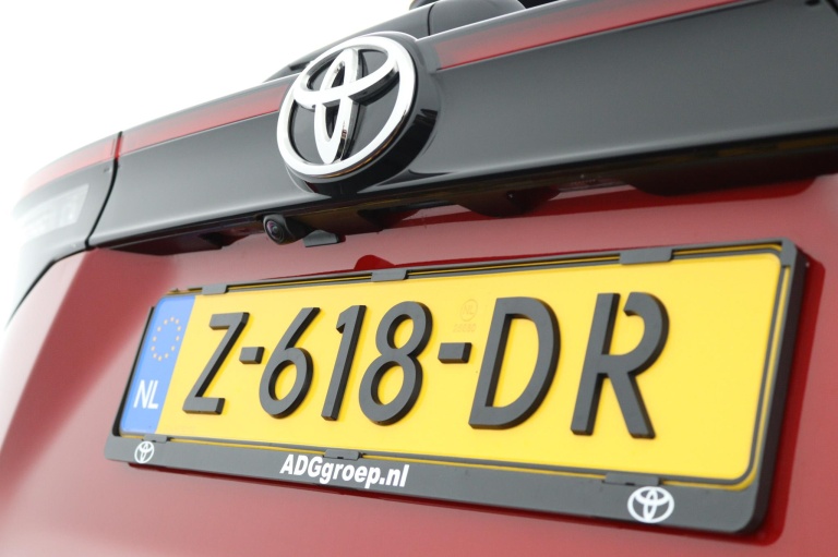 Toyota Yaris Cross - 1.5 VVT-I Dynamic 1300 kg trekgewicht 37