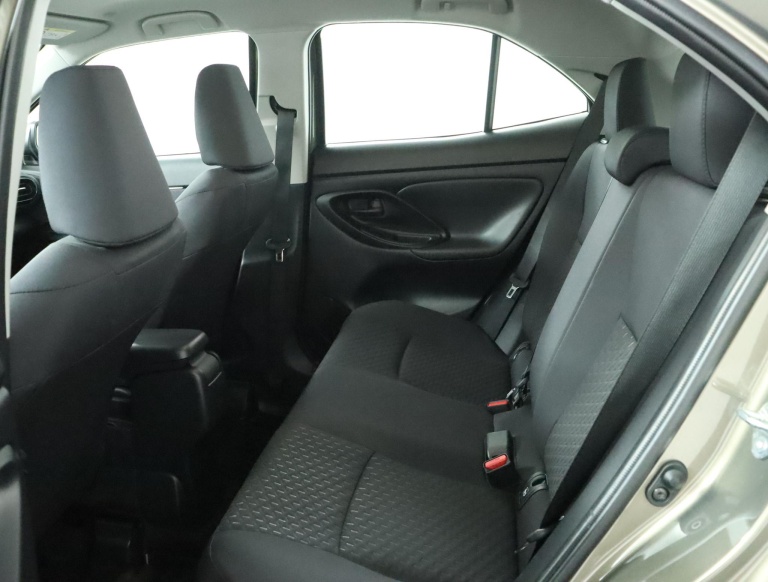 Toyota Yaris Cross - 1.5 Hybrid 115 Active Limited 18