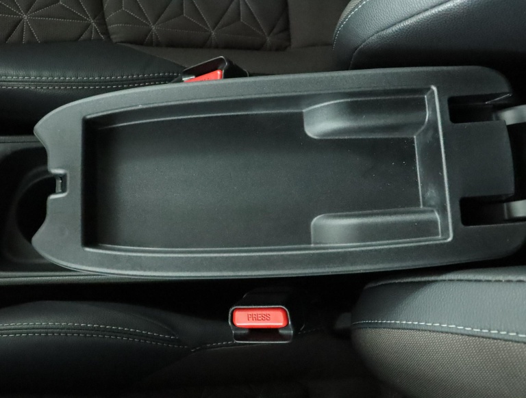 Toyota Yaris Cross - 1.5 Hybrid Executive 68