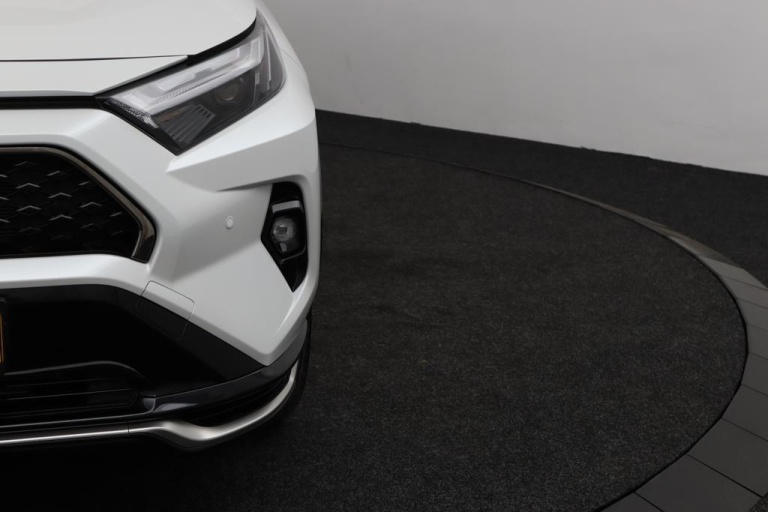 Toyota RAV4 - 2.5 Plug-in Hybrid AWD Business Plus 36