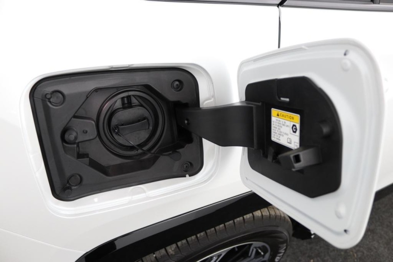Toyota RAV4 - 2.5 Plug-in Hybrid AWD Business Plus 48