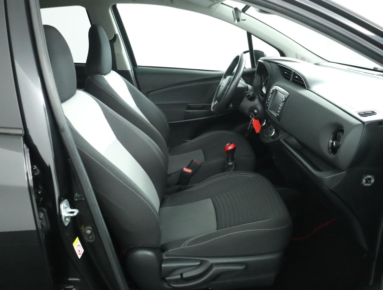 Toyota Yaris - 1.0 VVT-i Design Sport 22
