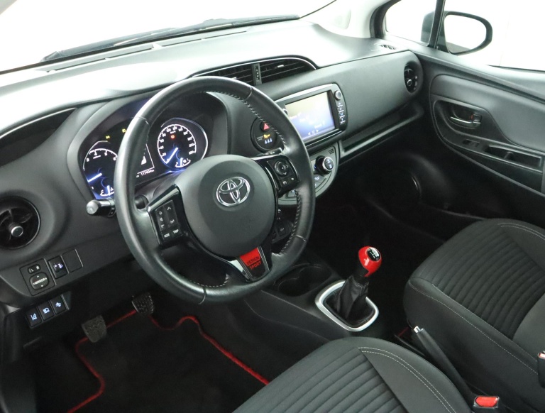 Toyota Yaris - 1.0 VVT-i Design Sport 56