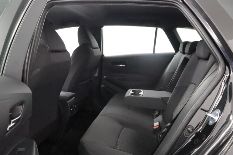 Toyota Corolla Touring Sports - 1.8 Hybrid Business 17