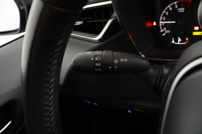 Toyota Corolla Touring Sports - 1.8 Hybrid Business 29