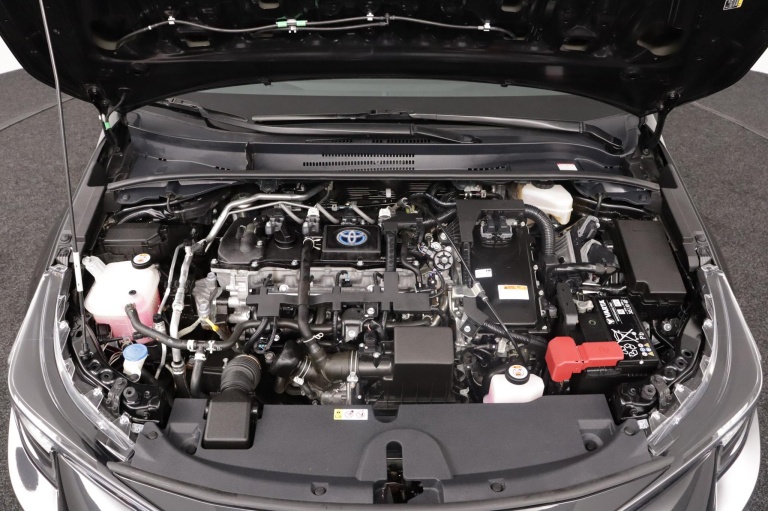 Toyota Corolla Touring Sports - 1.8 Hybrid Business 32