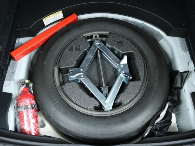 Toyota RAV4 - 2.5 Hybrid Business Plus