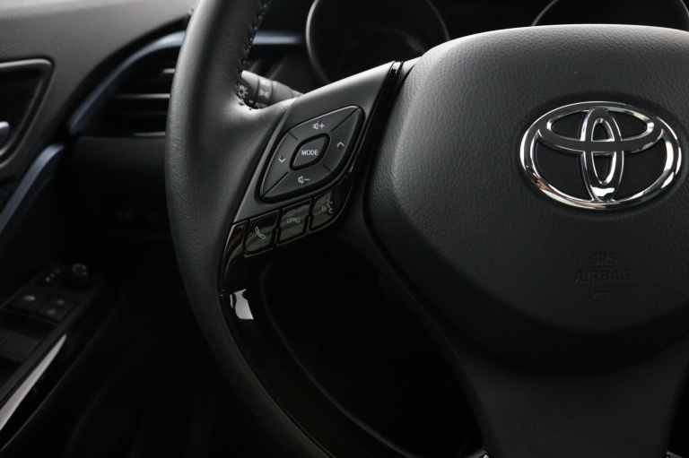 Toyota C-HR - 1.8 Hybrid Dynamic 17