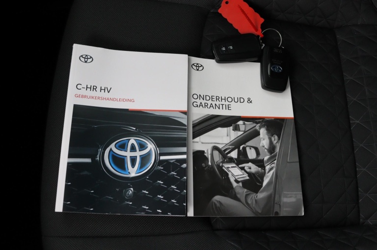 Toyota C-HR - 1.8 Hybrid Dynamic 25