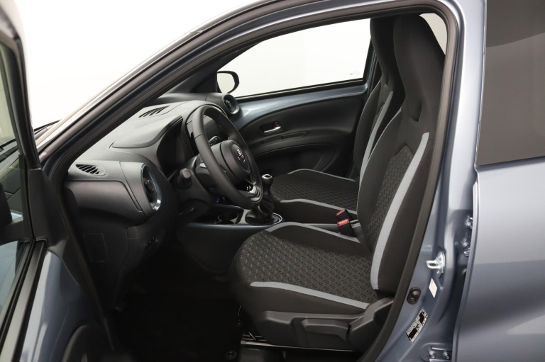 Toyota Aygo X - 1.0 VVT-i MT Pulse 10