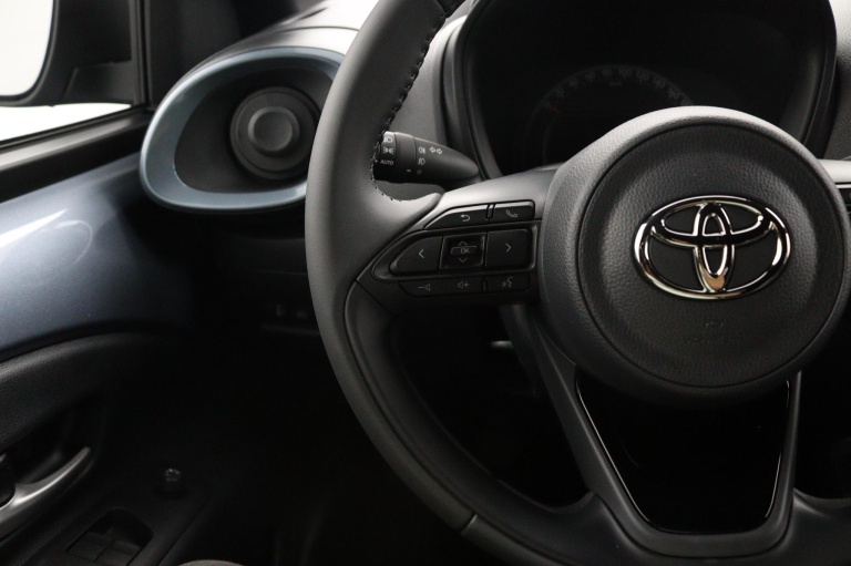 Toyota Aygo X - 1.0 VVT-i MT Pulse 19