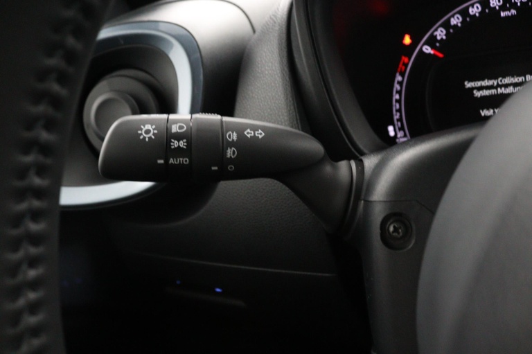 Toyota Aygo X - 1.0 VVT-i MT Pulse 21