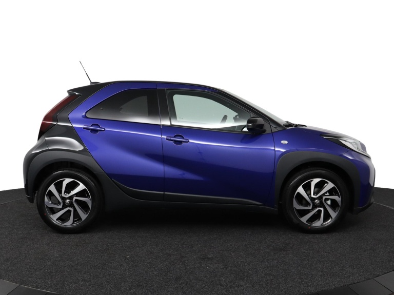 Toyota Aygo X - 1.0 VVT-i MT Pulse 13