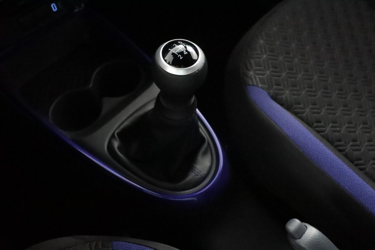 Toyota Aygo X - 1.0 VVT-i MT Pulse 27