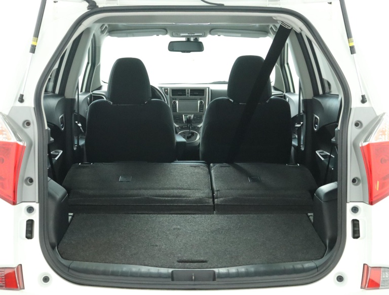 Toyota Verso-S - 1.3 VVT-i Dynamic 26