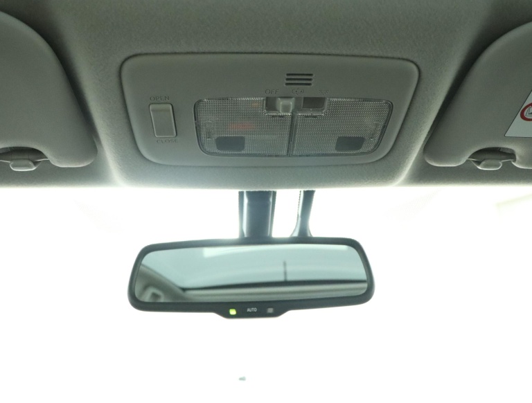 Toyota Verso-S - 1.3 VVT-i Dynamic 33