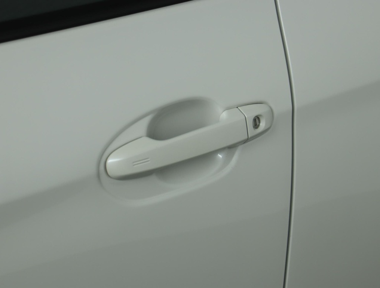 Toyota Verso-S - 1.3 VVT-i Dynamic 38