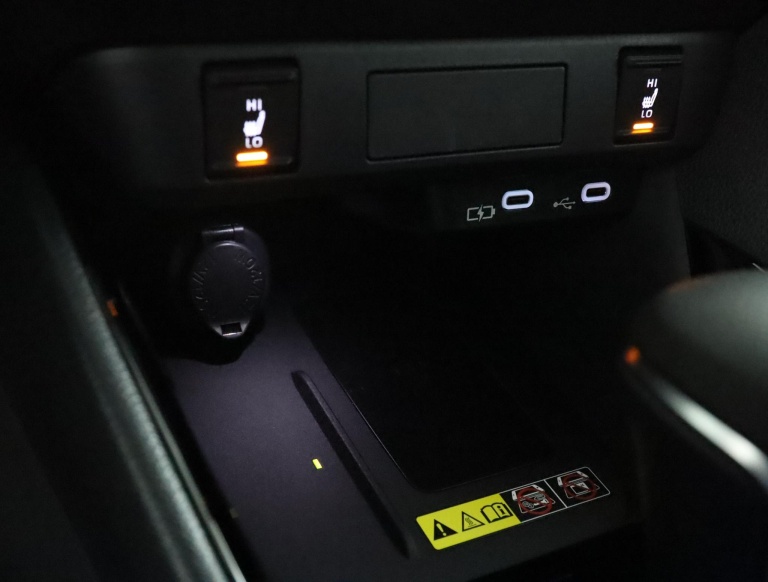 Toyota Yaris - 1.5 Hybrid 115 Dynamic 57