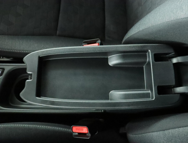 Toyota Yaris - 1.5 Hybrid 115 Dynamic 62