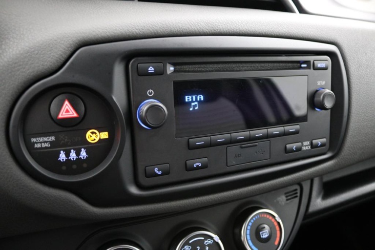 Toyota Yaris - 1.0 VVT-i Comfort 8