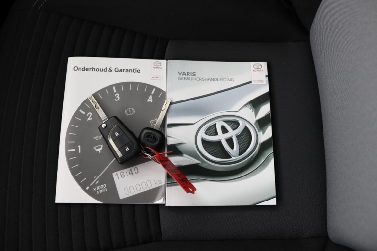 Toyota Yaris - 1.0 VVT-i Comfort 9