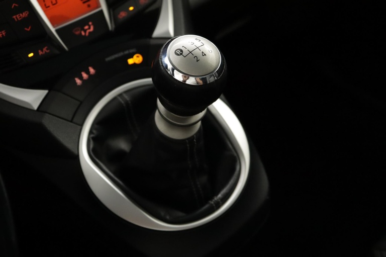 Toyota Verso-S - 1.3 VVT-i Dynamic 26
