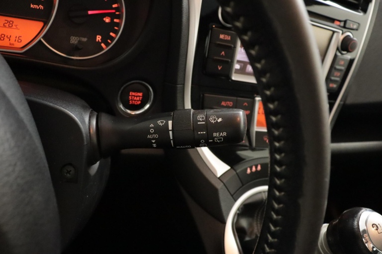 Toyota Verso-S - 1.3 VVT-i Dynamic 31
